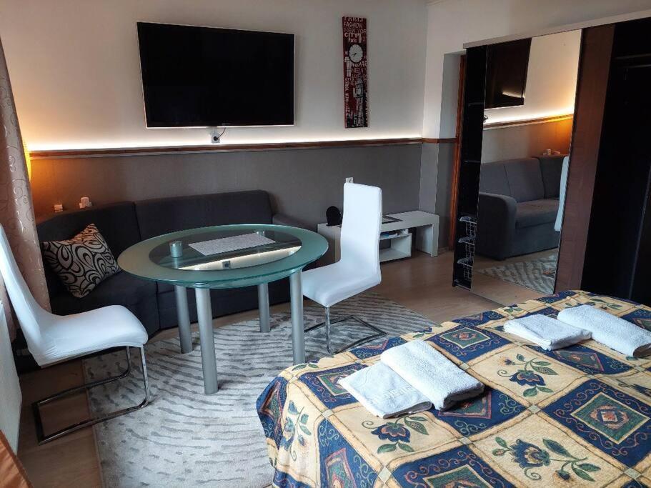 Ujszeged Apartman Exteriér fotografie