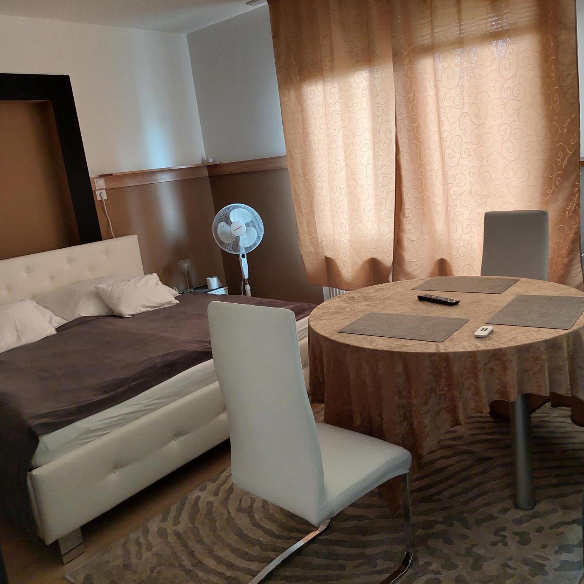 Ujszeged Apartman Exteriér fotografie